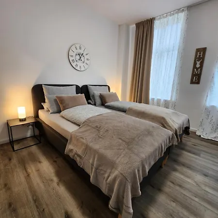 Wohnen Am Schlosspark Apartment