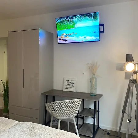 Wohnen Am Schlosspark Apartment